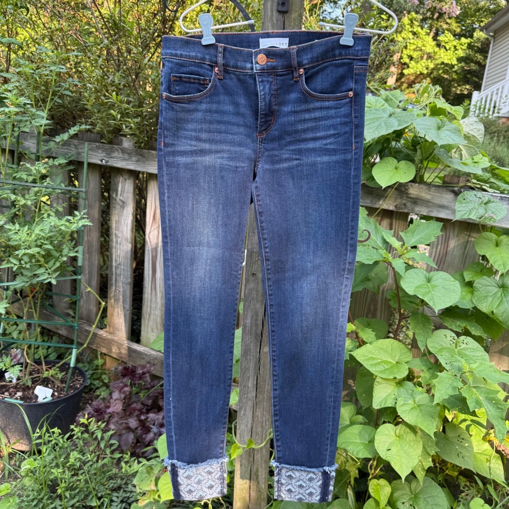 LOFT Modern Skinny Jeans Size 27/4 Dark Wash Frayed Cuffed Tribal Hem Stretch